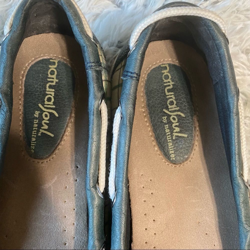 Oliver from Naturalizer Green Leather White Detail Comfy Preppy Top Siders Sz 7 - Picture 9 of 9